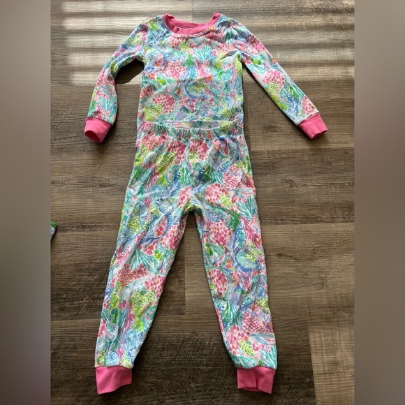 Lilly Pulitzer Other - Lilly Pulitzer Pottery Barn Mermaid Cove snug 100% organic cotton pajamas size 4